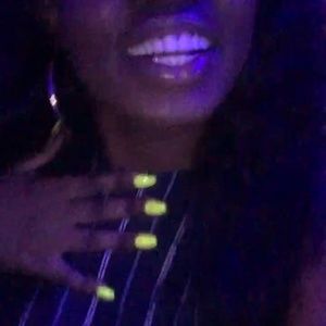 Meet your Posher, Anika